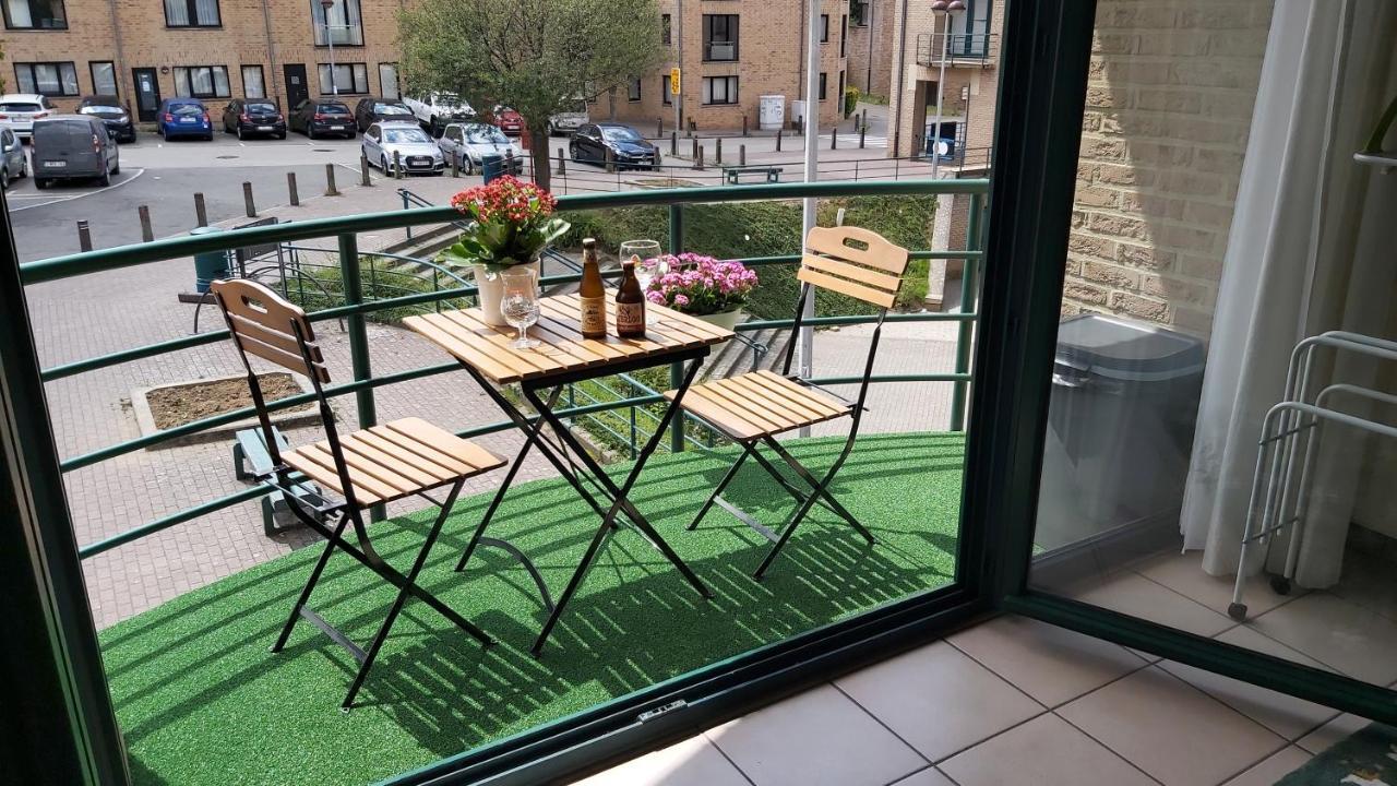 Lln Lodge Louvain-la-Neuve Buitenkant foto