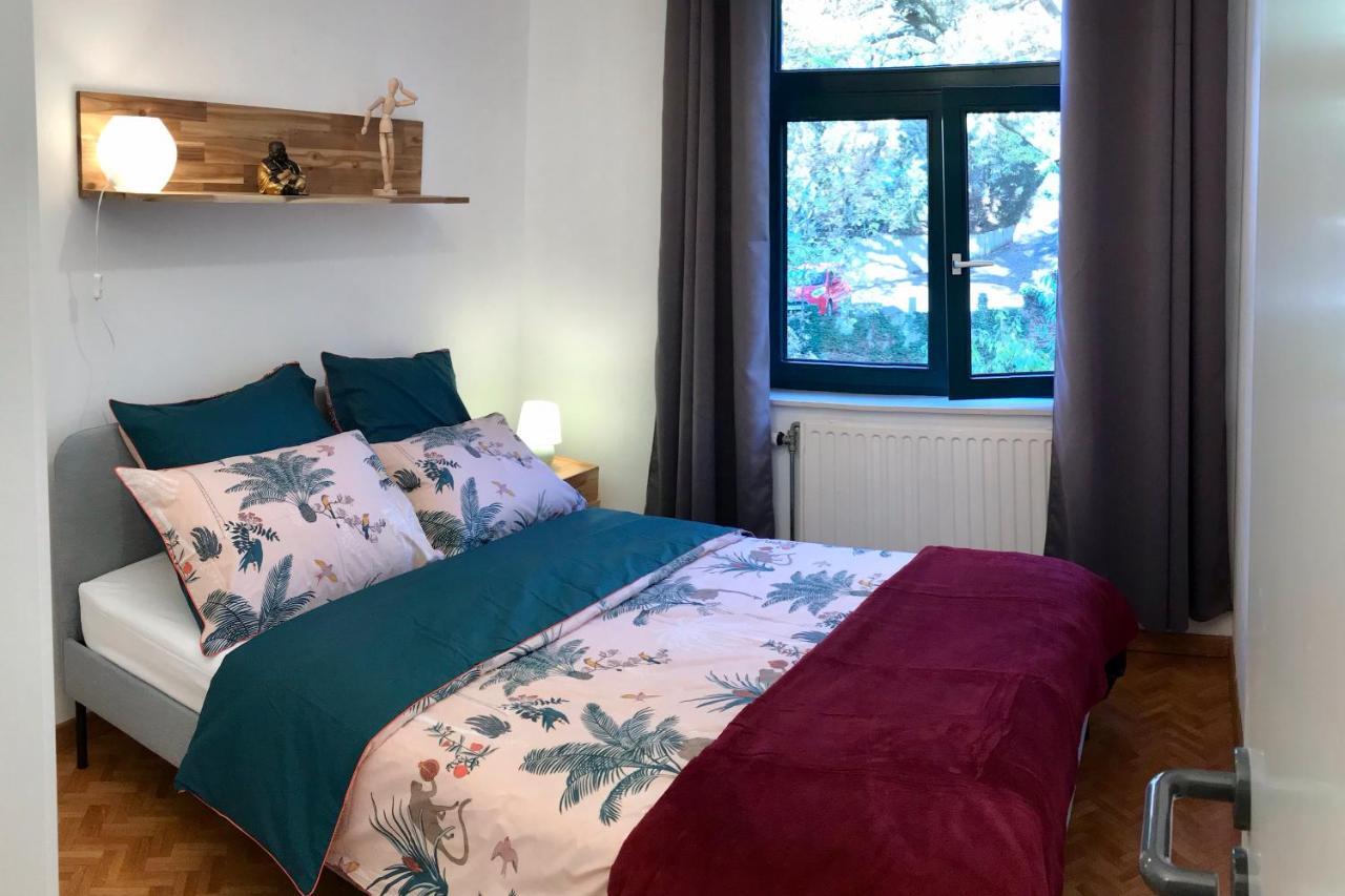Lln Lodge Louvain-la-Neuve Buitenkant foto